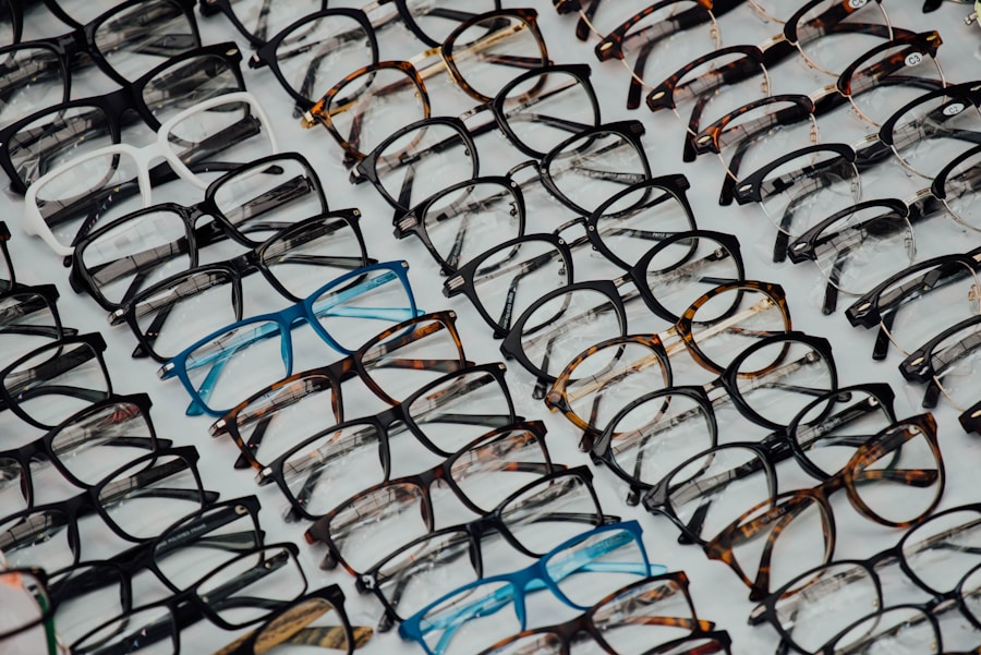 Photo "how to choose mens eyeglass frames"